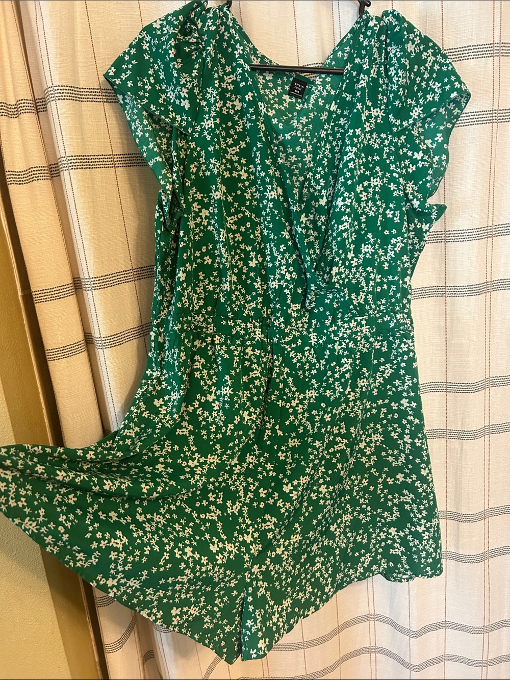 Green Floral romper - Unbranded
